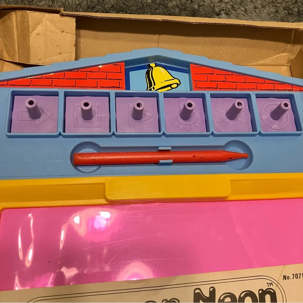 VTG‎ 1991 Lanard Toys Draw-on-Neon Fluorescent Drawing Slate Collectible